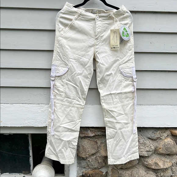 LoveGen NWT Cream Cargo Pants - Picture 1 of 3